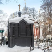 Могила И.А. Ковылина и часовня на Преображенском кладбище (зима, 2019 г.) Могила И.А. Ковылина и часовня на Преображенском кладбище (зима, 2019 г.)