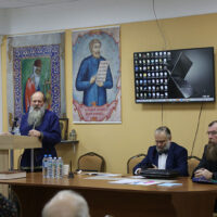 Президум Четвертых Ковылинских чтений : слева направо А.И.Лепешин, М.О.Шахов, М.Б.Пашинин.